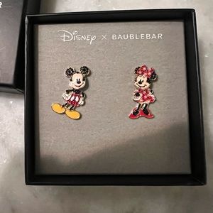 NWB Baublebar Disney kissing Minnie Mickey valentines gift love studs oversized